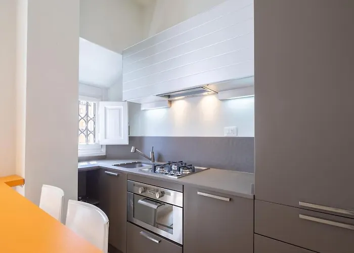 Small & Charming 1-br شقة فلورنس