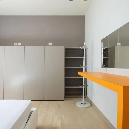 Small & Charming 1-br 아파트 *