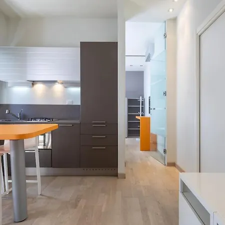 Апартаменты Small & Charming 1-br
