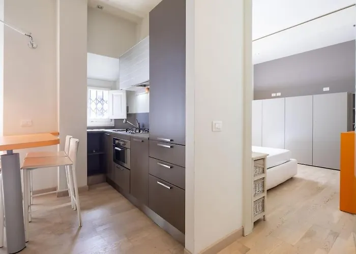 Апартаменты Small & Charming 1-br