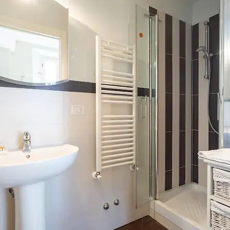 Small & Charming 1-br *